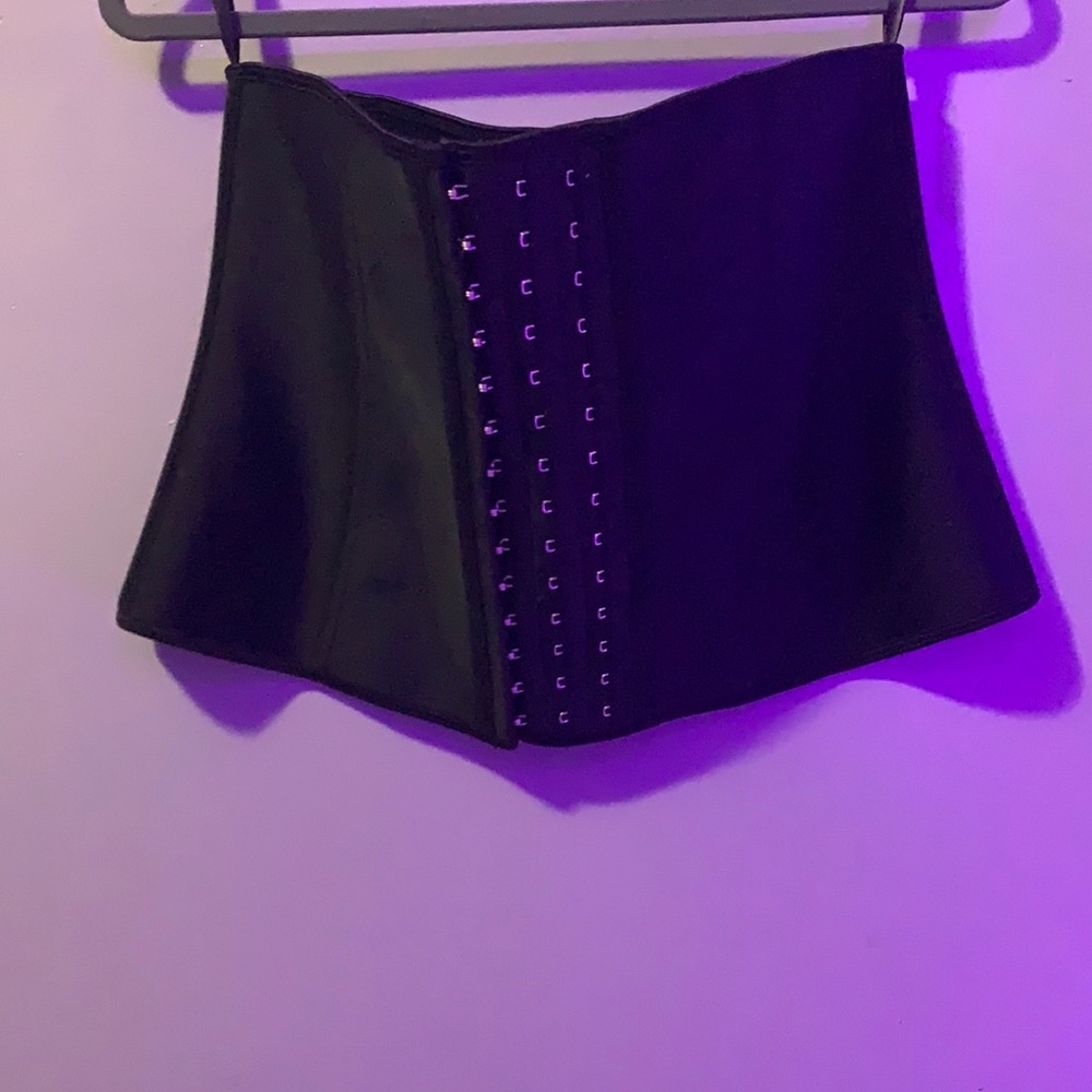 waist trainer/ corset